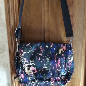 NWOT, Lululemon, om Party Bag, Crossbody!